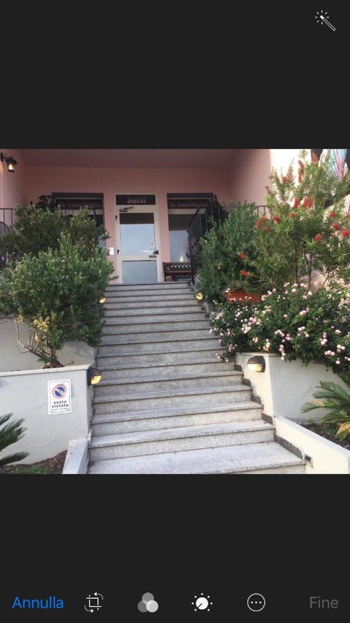 Hotel La Conchiglia La Maddalena  Exterior foto